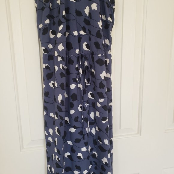 Loft Dusky Blue Floral Dress - Spaghetti straps and tie waist. Size XS - Picture 13 of 13